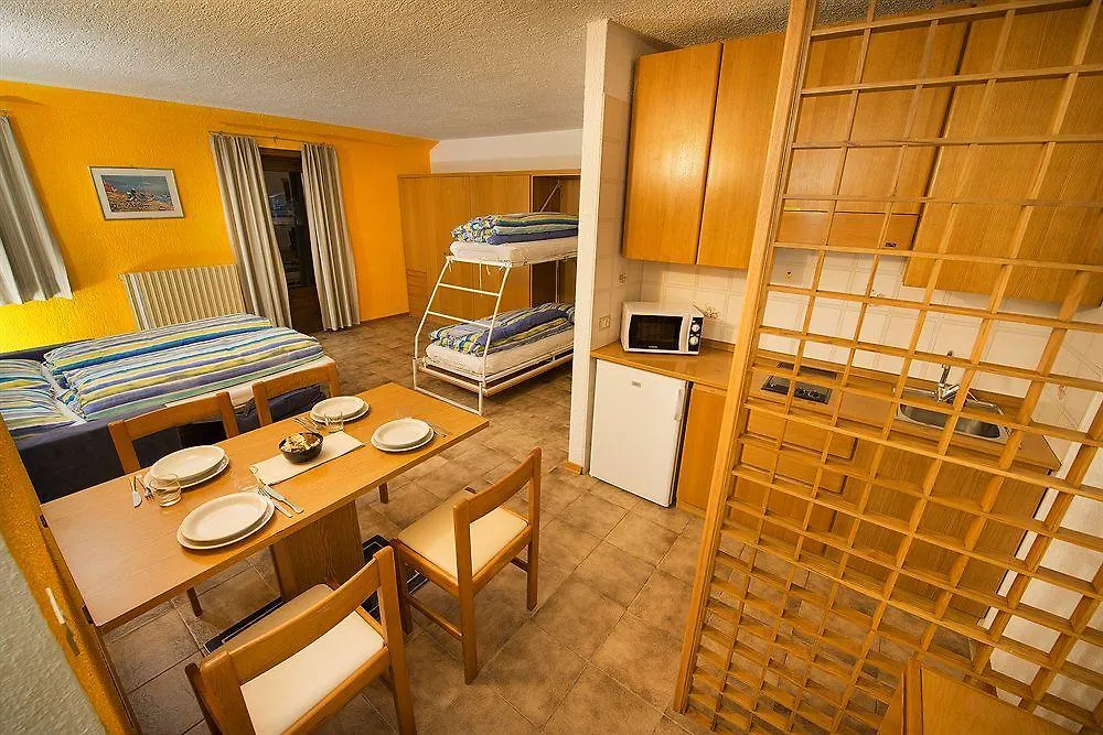 ホテル Roulette Apartments リヴィーニョ